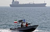 İran Basra Körfezi'nde Yabancı Bayraklı Bir Tankere El Koydu