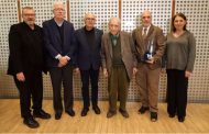 Haldun Taner Öykü Ödülü'nün kazananı Polat Özlüoğlu, ödülünü Doğan Hızlan'ın elinden aldı